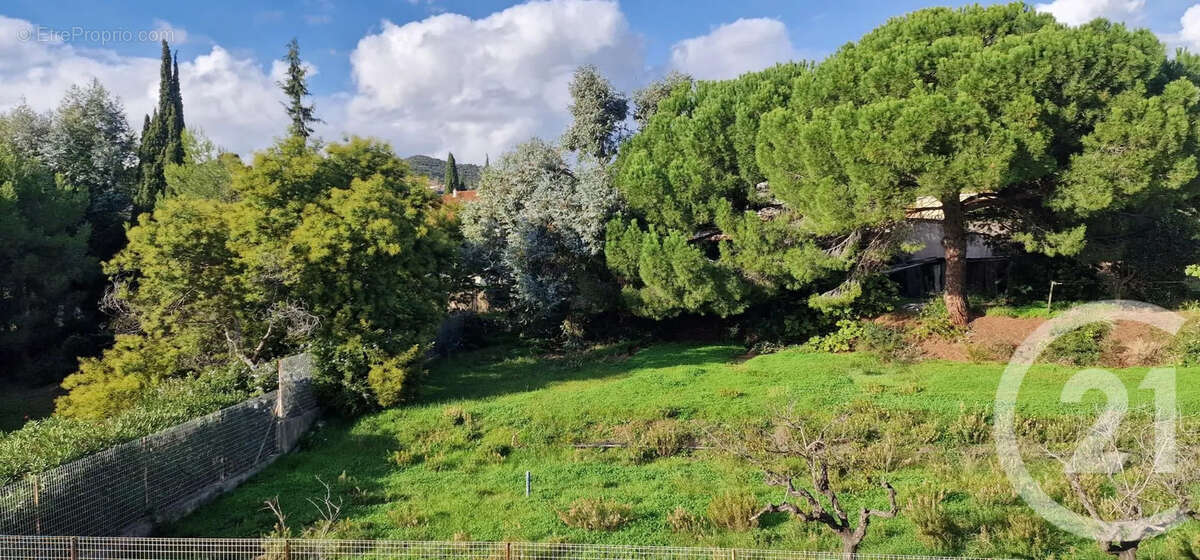 Appartement à HYERES