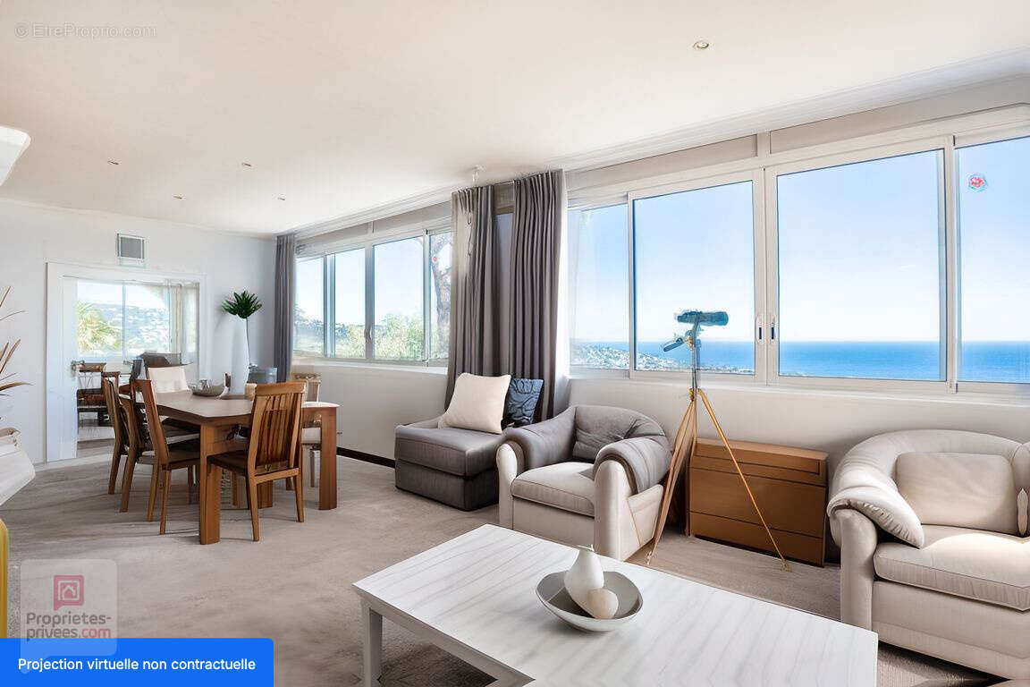 Maison à ROQUEBRUNE-SUR-ARGENS