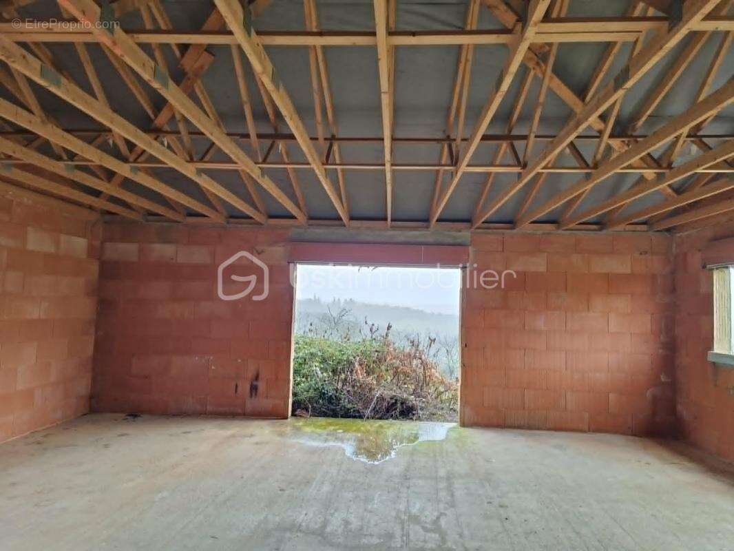 Belle Maison Rénovée en 2019 de 120 m2 et Grange de 200 m2 sise sur 3 877 m2 - photo 15