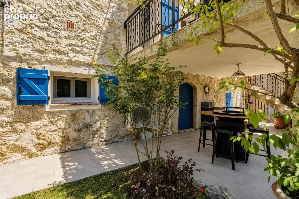 Maison à GILETTE