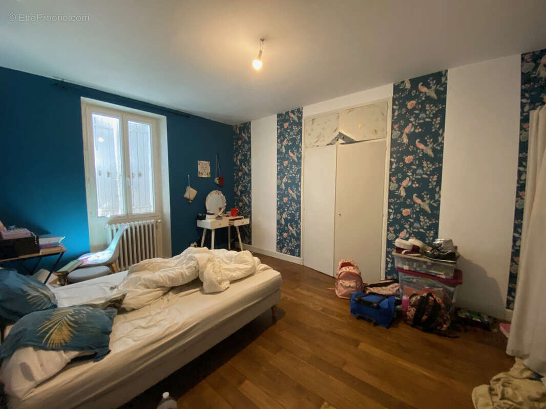 Maison à PUY-L&#039;EVEQUE