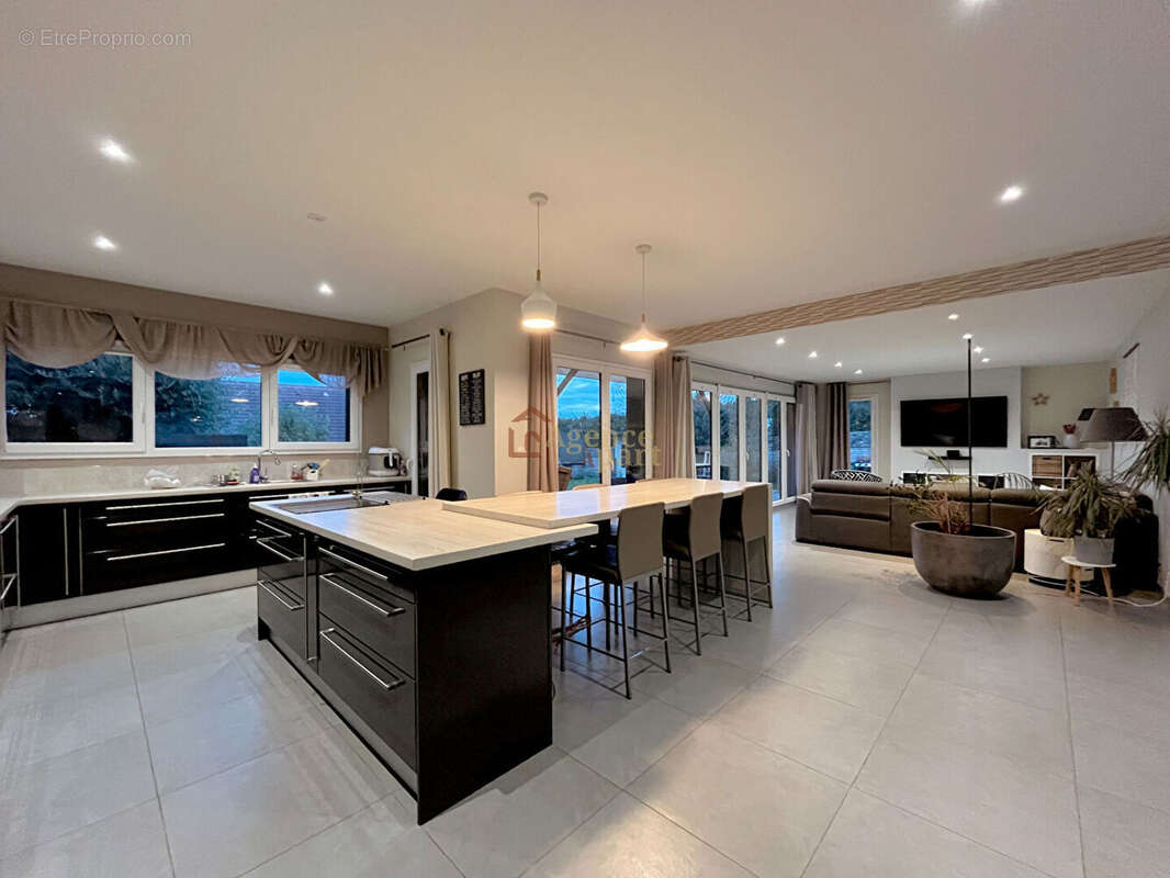 Maison à SAINT-SYLVAIN