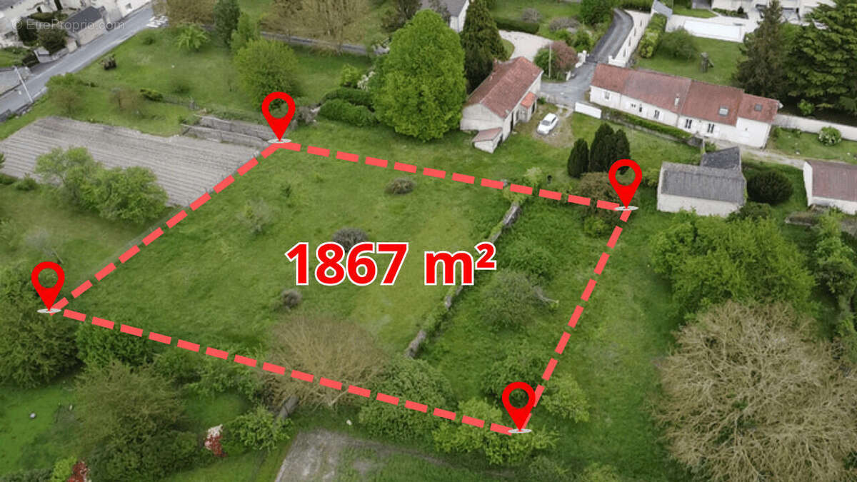 Terrain à CHATELLERAULT
