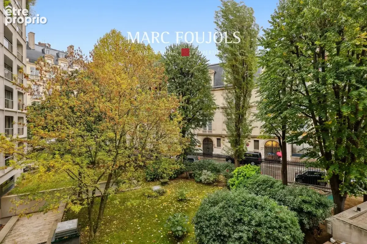 Paris 16 Victor Hugo Foch - Appartement de 123 m² avec balcon et vue dégagée - photo 2