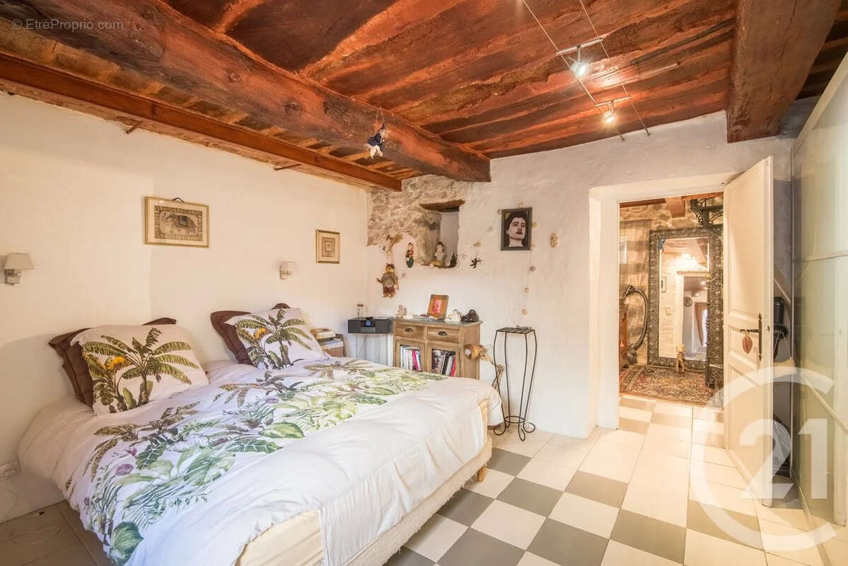 Appartement à VILLENEUVE-LOUBET