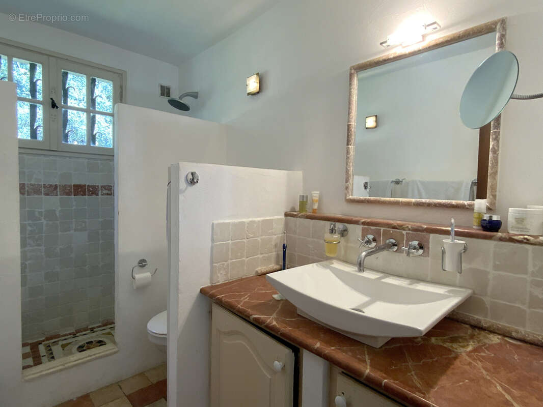 Villa avec vue imprenable à seulement 6 km d'Uzès. - photo 18