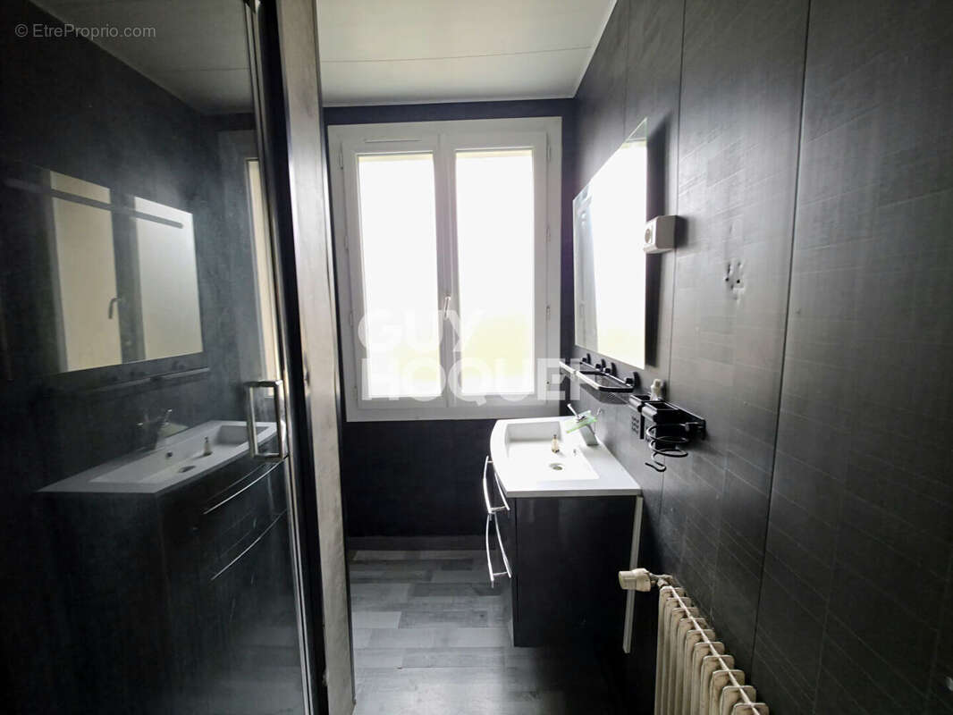Appartement à SAIL-SOUS-COUZAN
