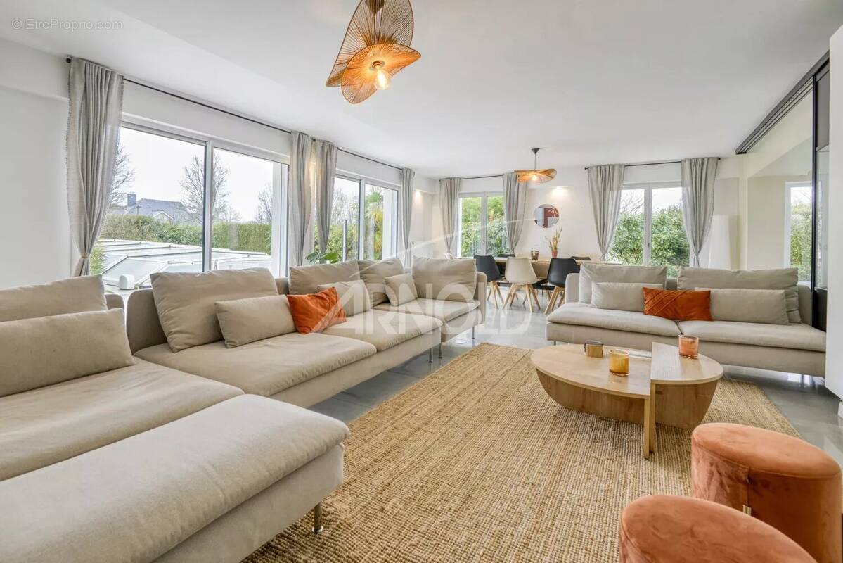 Maison à LA CHAPELLE-SUR-ERDRE