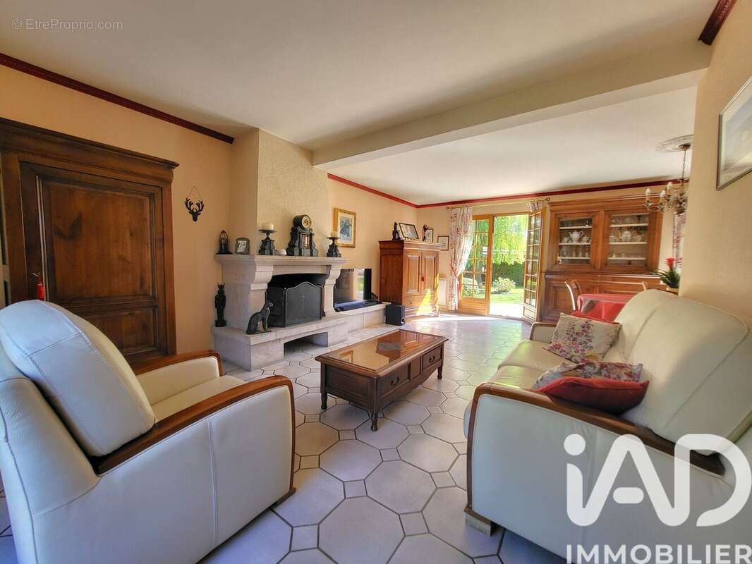 Photo 3 - Maison à VAUX-LE-PENIL