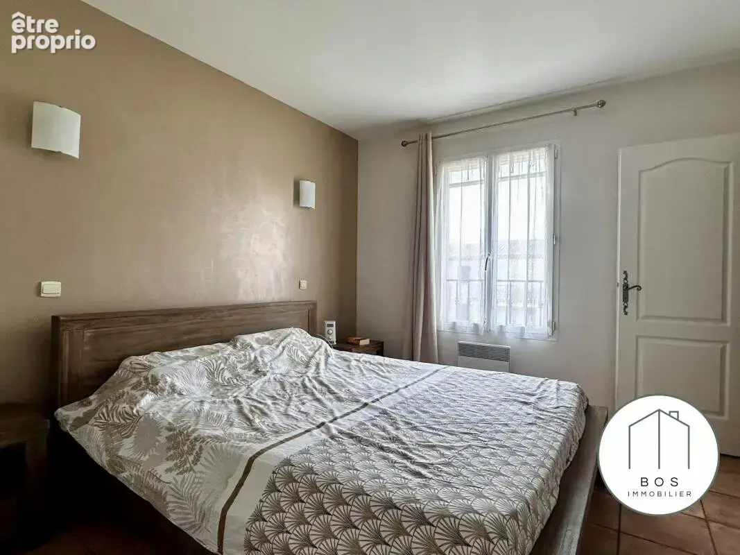 Maison avec piscine et garage - photo 12