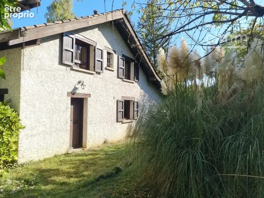 À vendre – Maison de caractère avec piscine, terrain de 2 090 m² et nombreuses dépendances à Saint-Vincent-de-Mercuze - photo 26