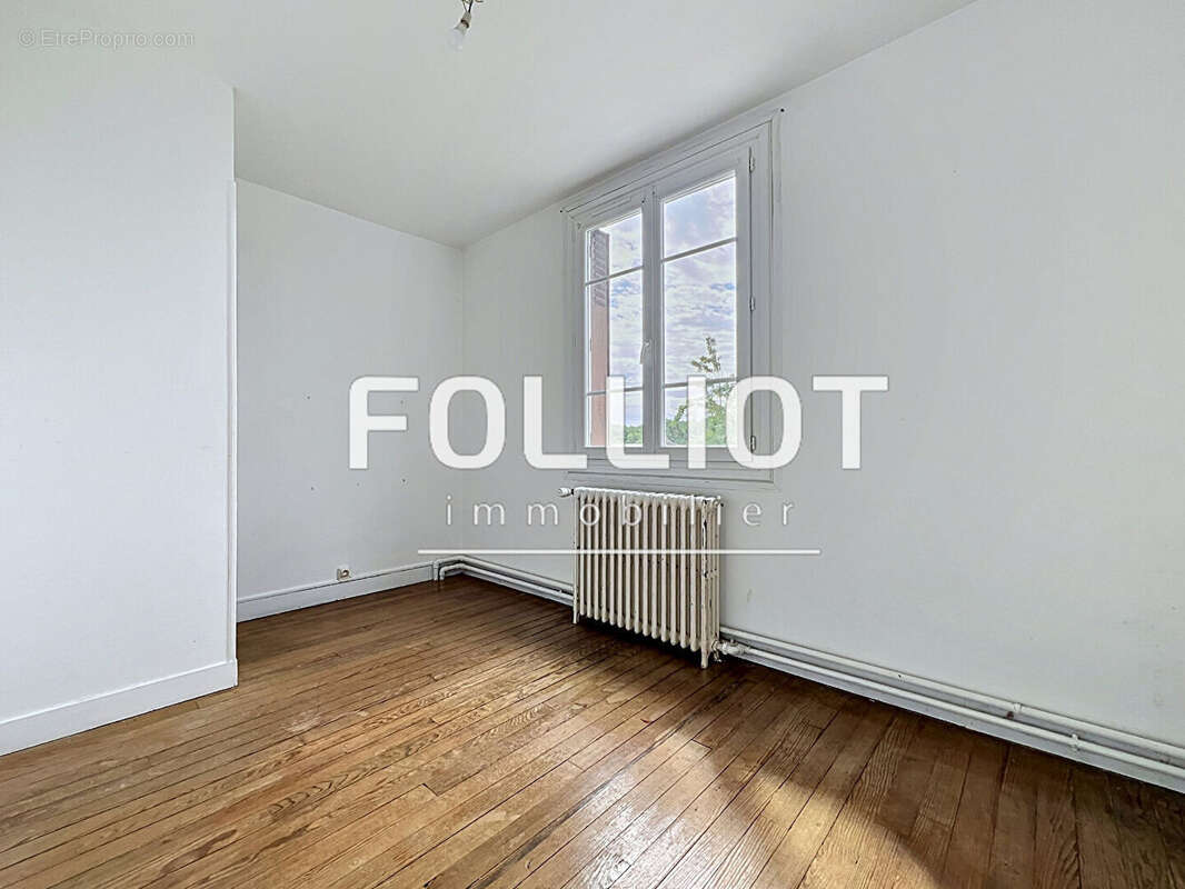 A VENDRE - Maison à Mouen de 6 pièce(s) 114 m2 - photo 9