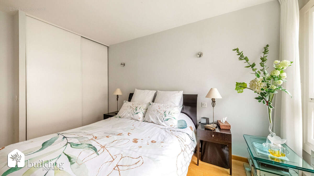 Appartement à LEVALLOIS-PERRET