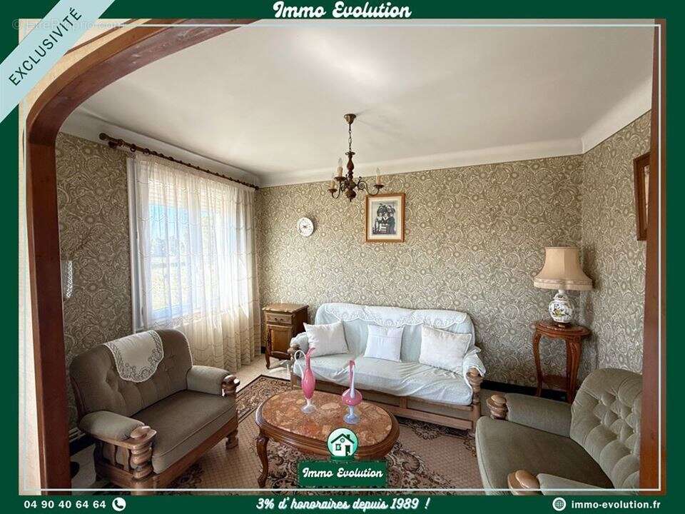 Maison à CAMARET-SUR-AIGUES