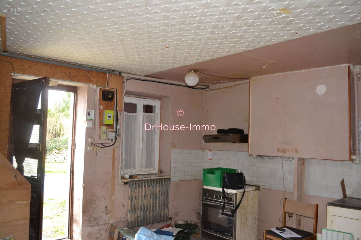 Maison à NEUILLY-EN-DUN