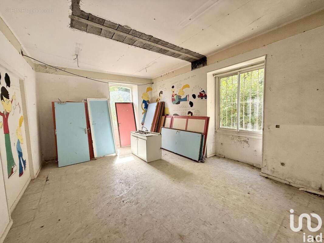 Maison 800 m² à Figeac  - photo 9