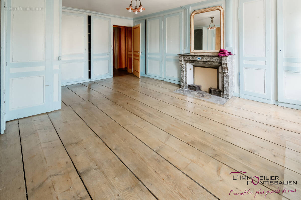 Appartement à JOUGNE