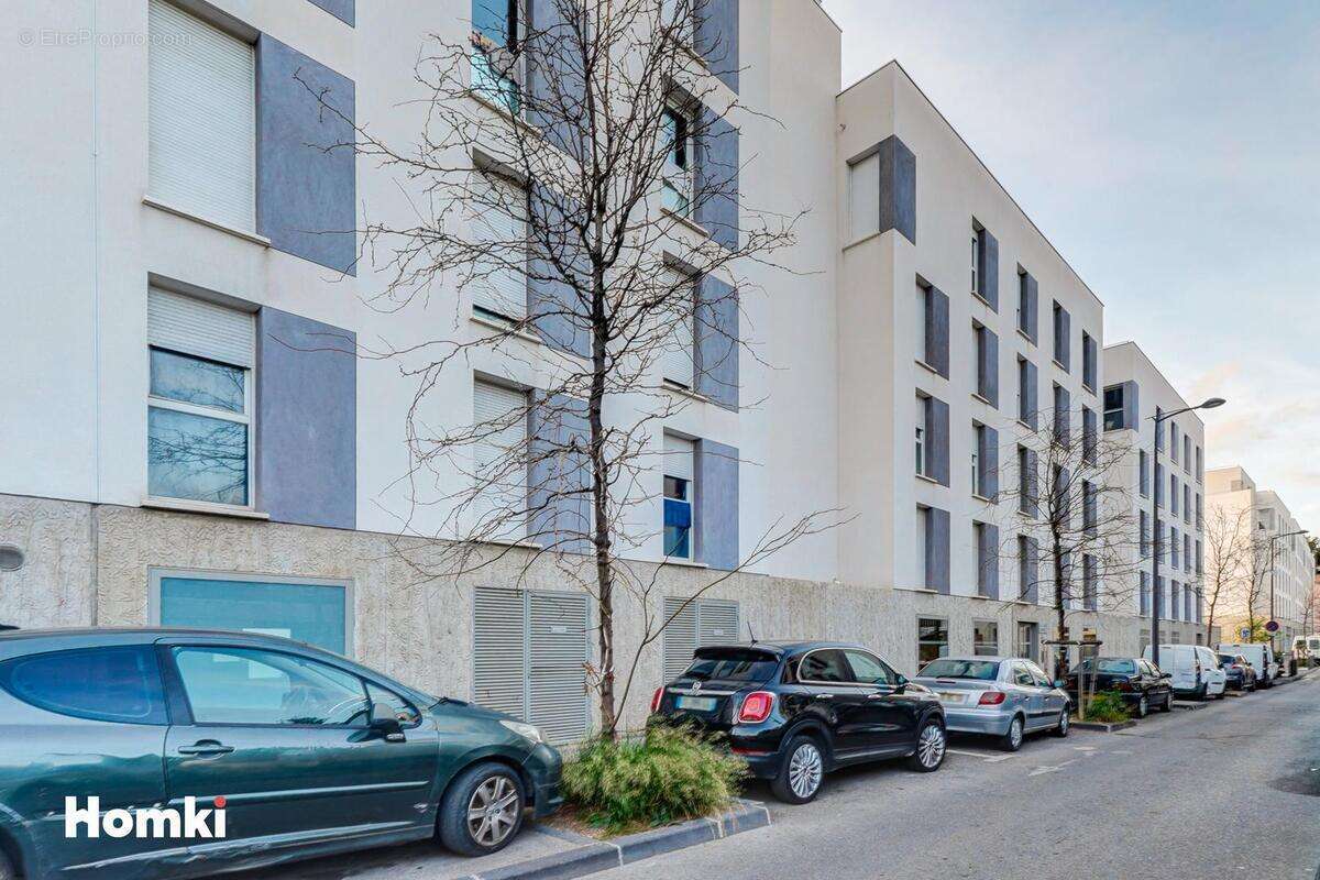 Appartement à MARSEILLE-3E