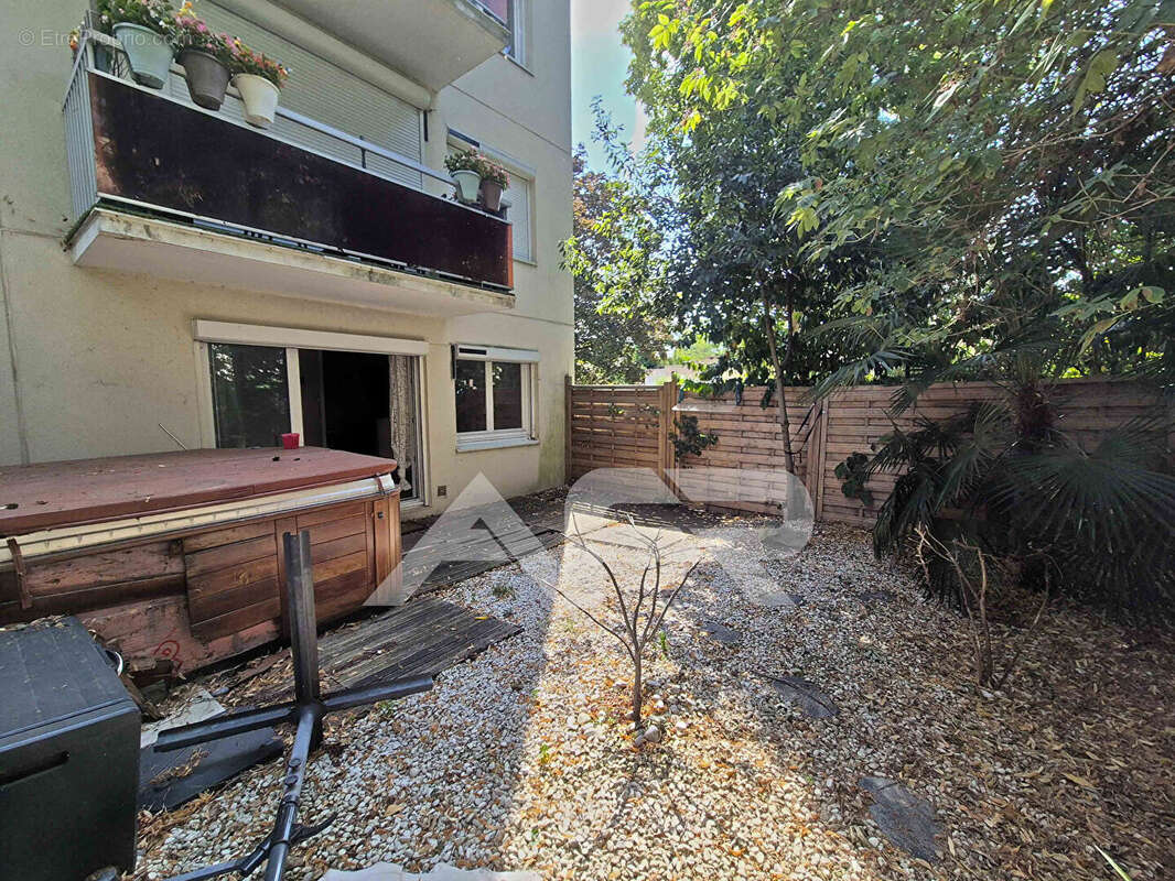 3 Pièces Rez-de-Jardin LE PECQ - photo 2