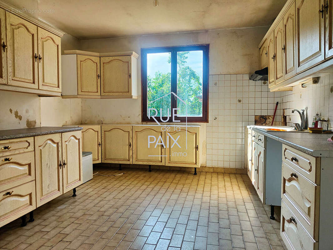 Maison Thure 3 pièce(s) 81.80m2 - photo 5