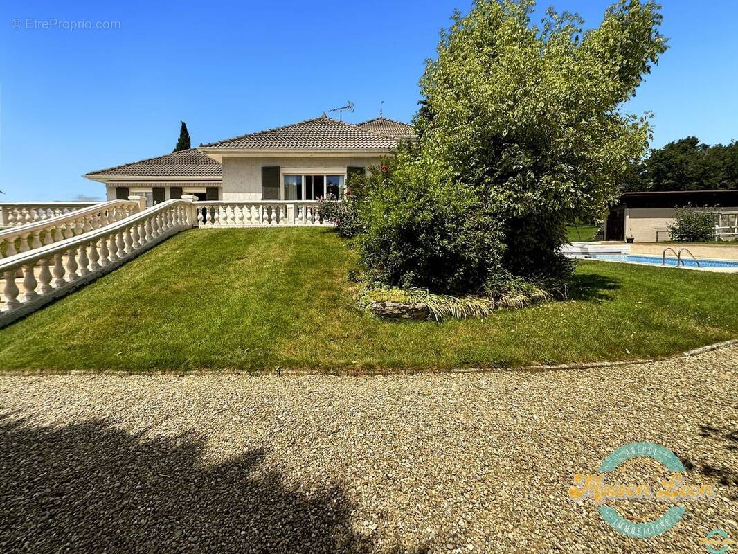 Maison à SAINT-QUENTIN-FALLAVIER