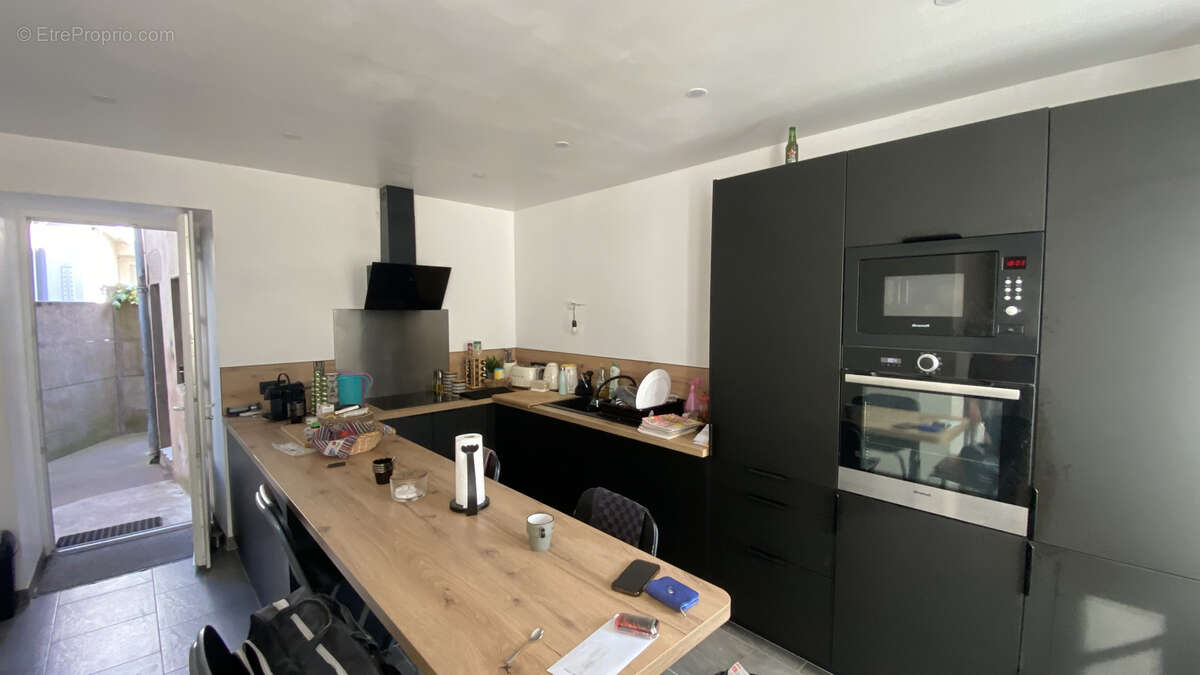 Maison de bourg et trés jolie dépendance 170 m2 et du terrain au centre de Tiffauges 232500 € frais d'agence i - photo 10