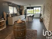 Photo 1 - Maison à SAINT-MARTIAL-DE-VALETTE