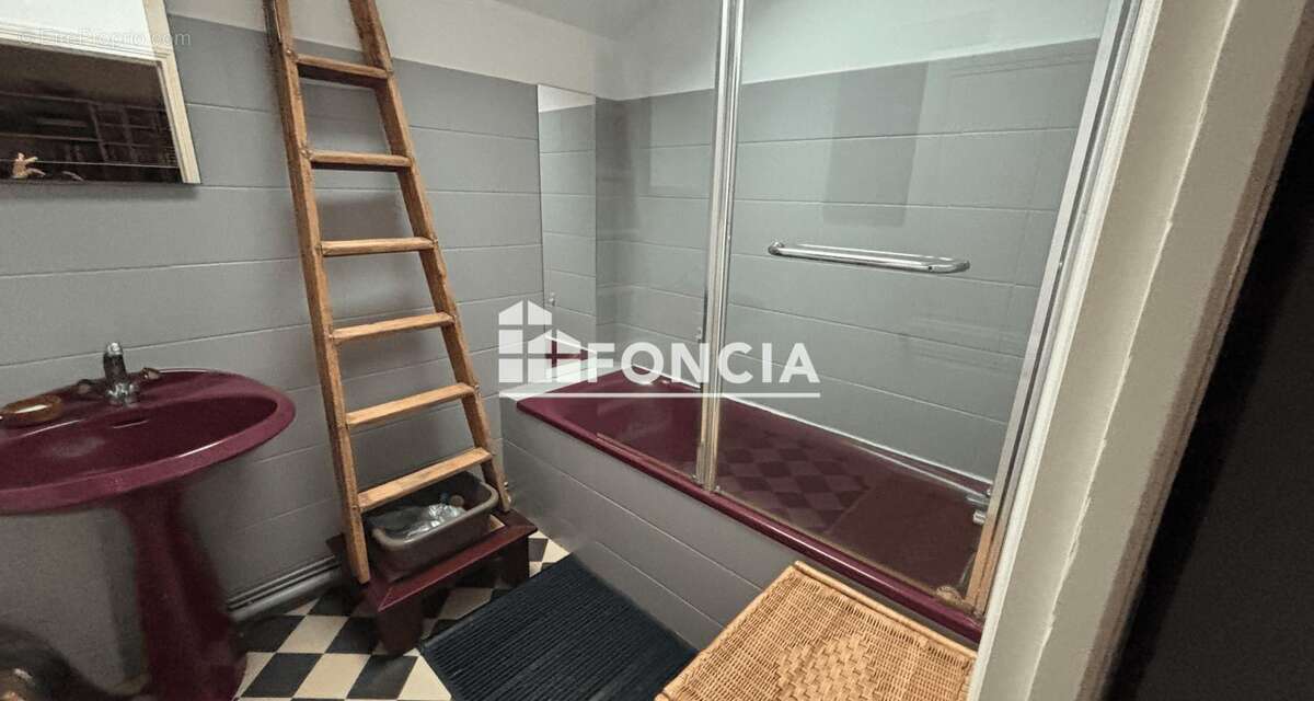 Appartement à COGNAC