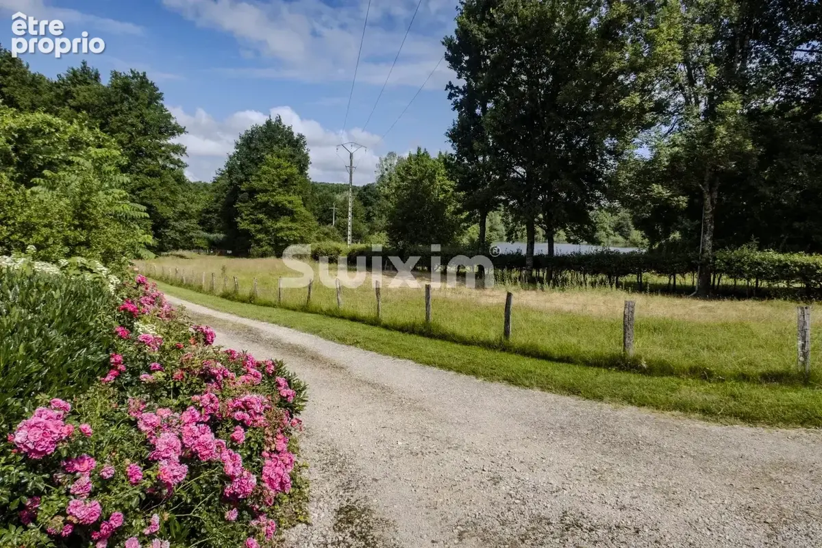 Chalet de loisir sur un très beau terrain de 14 hectares avec 2 étangs - photo 5