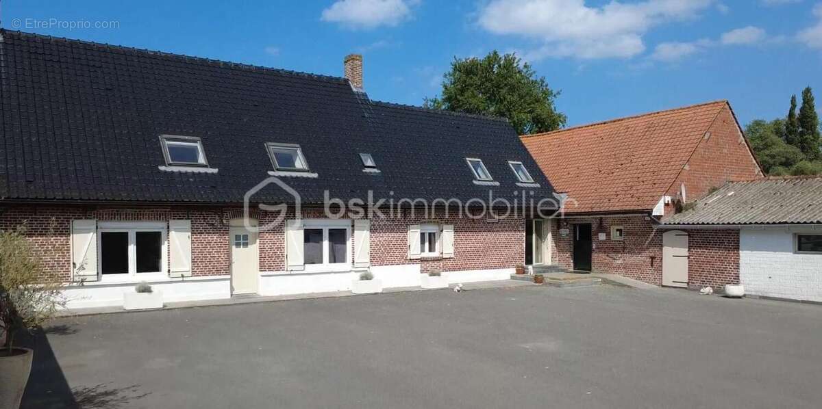 Magnifique propriété avec pension canine (Murs et fonds de commerce) - photo 3