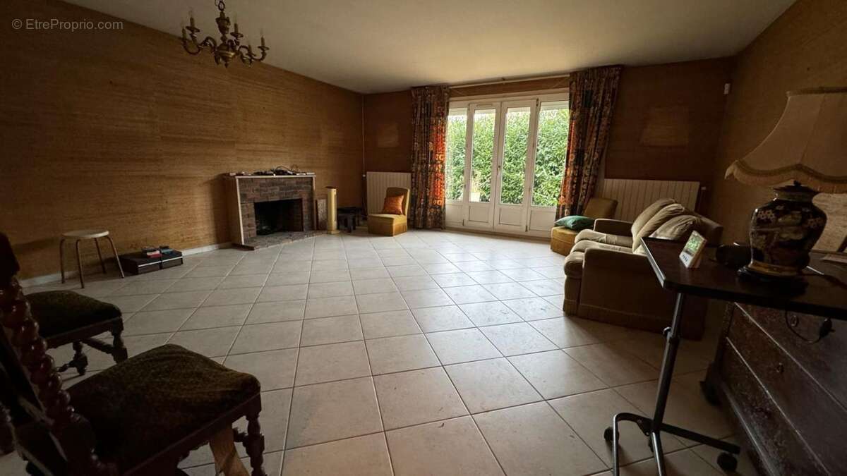 Maison à SAINT-GERMAIN-LES-CORBEIL