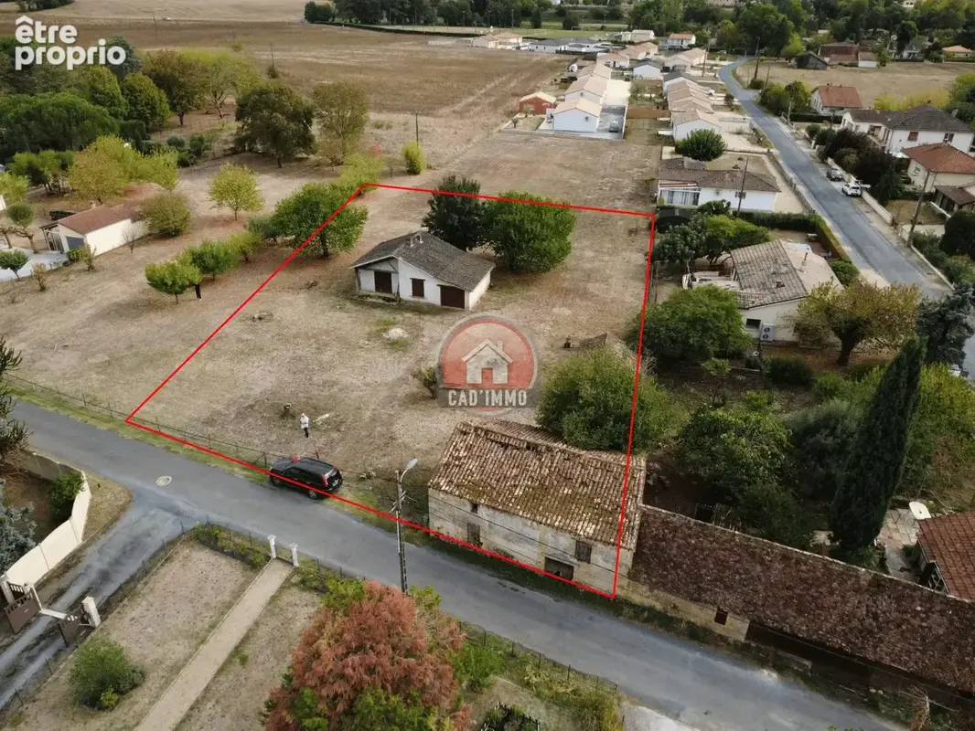 Photo Terrain à Cours-De-Pile au prix de 95 000€