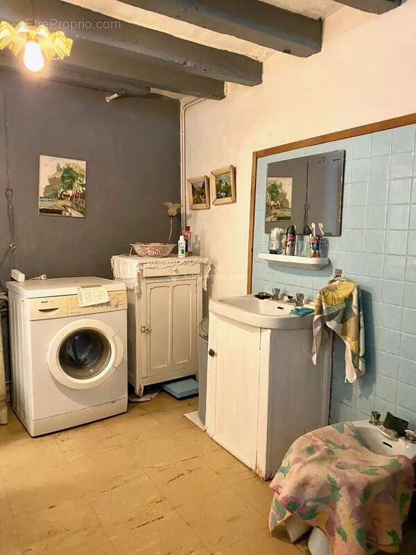 Maison à LA CHARTRE-SUR-LE-LOIR