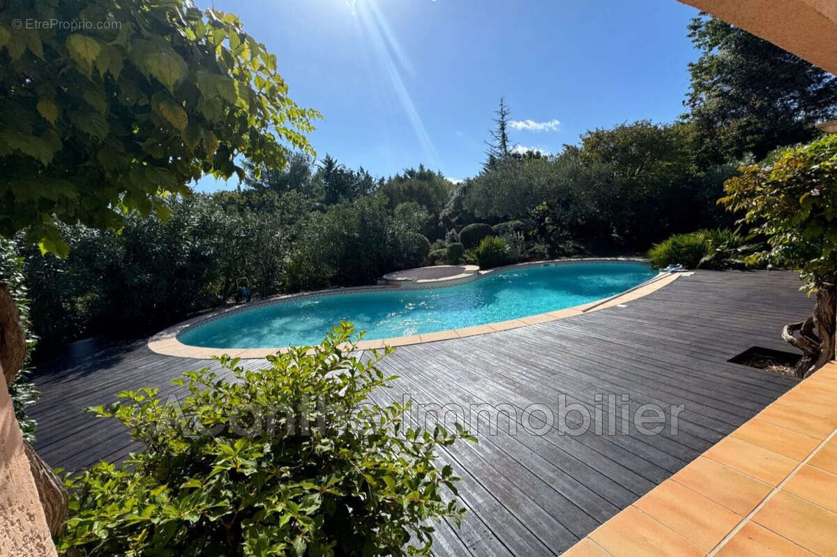 Maison 187 m² à Assas  - photo 2