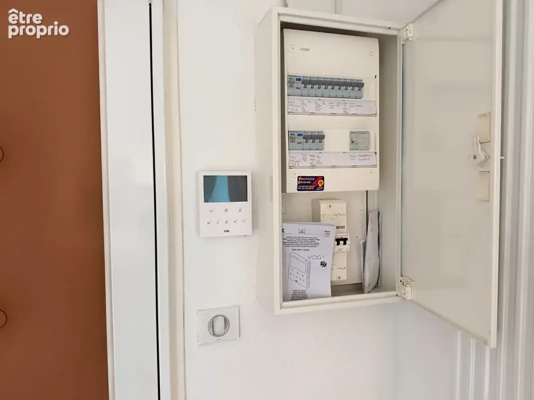 Appartement T4 de 71 m² hab au 5ème et dernier étage avec asc, garage et balcon - photo 11