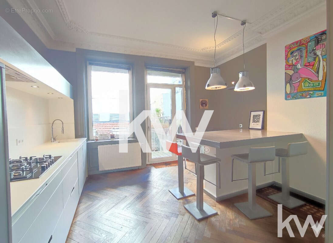 Appartement à SAINT-ETIENNE