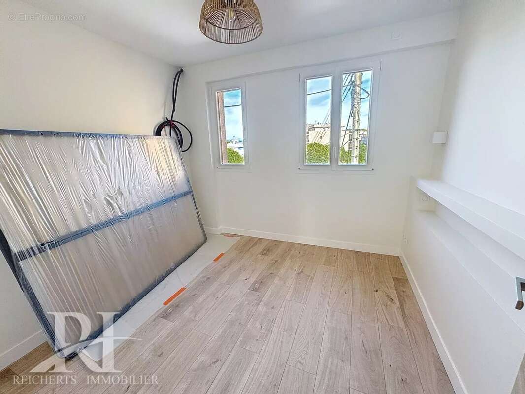 Appartement à MANDELIEU-LA-NAPOULE