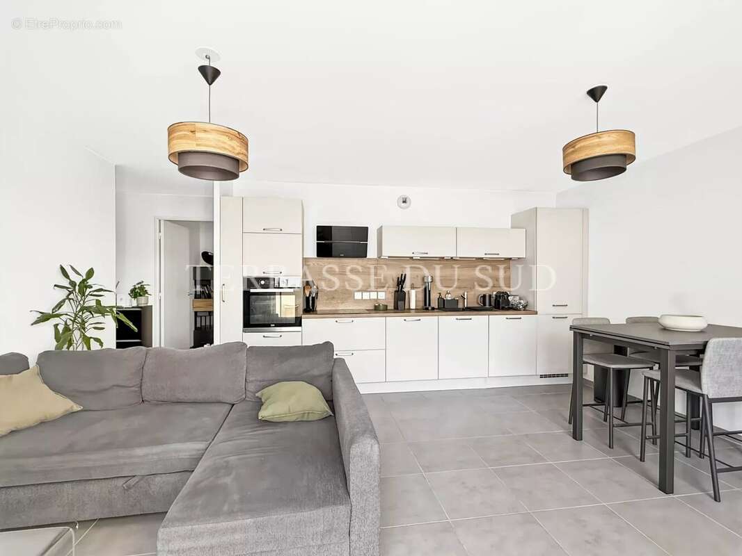 Appartement à MARSEILLE-8E