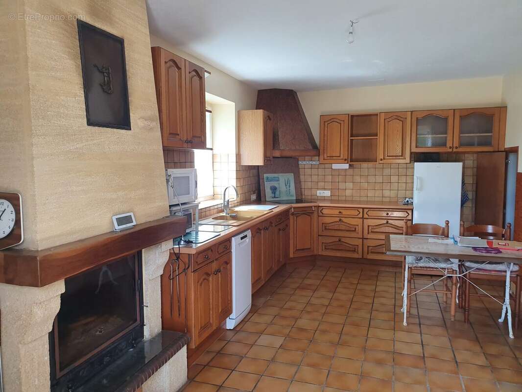 Maison à EPARGNES