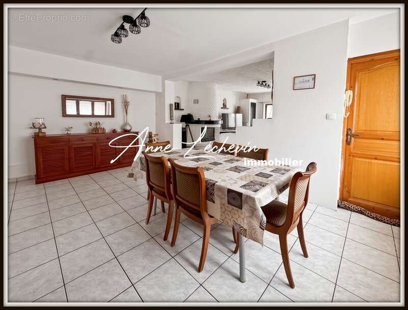 Maison à PROVIN