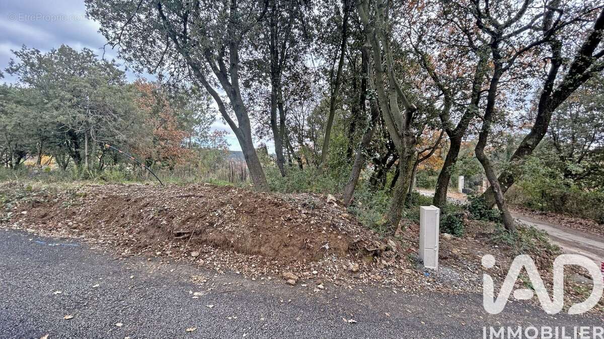 Photo 4 - Terrain à SAINT-MONTAN