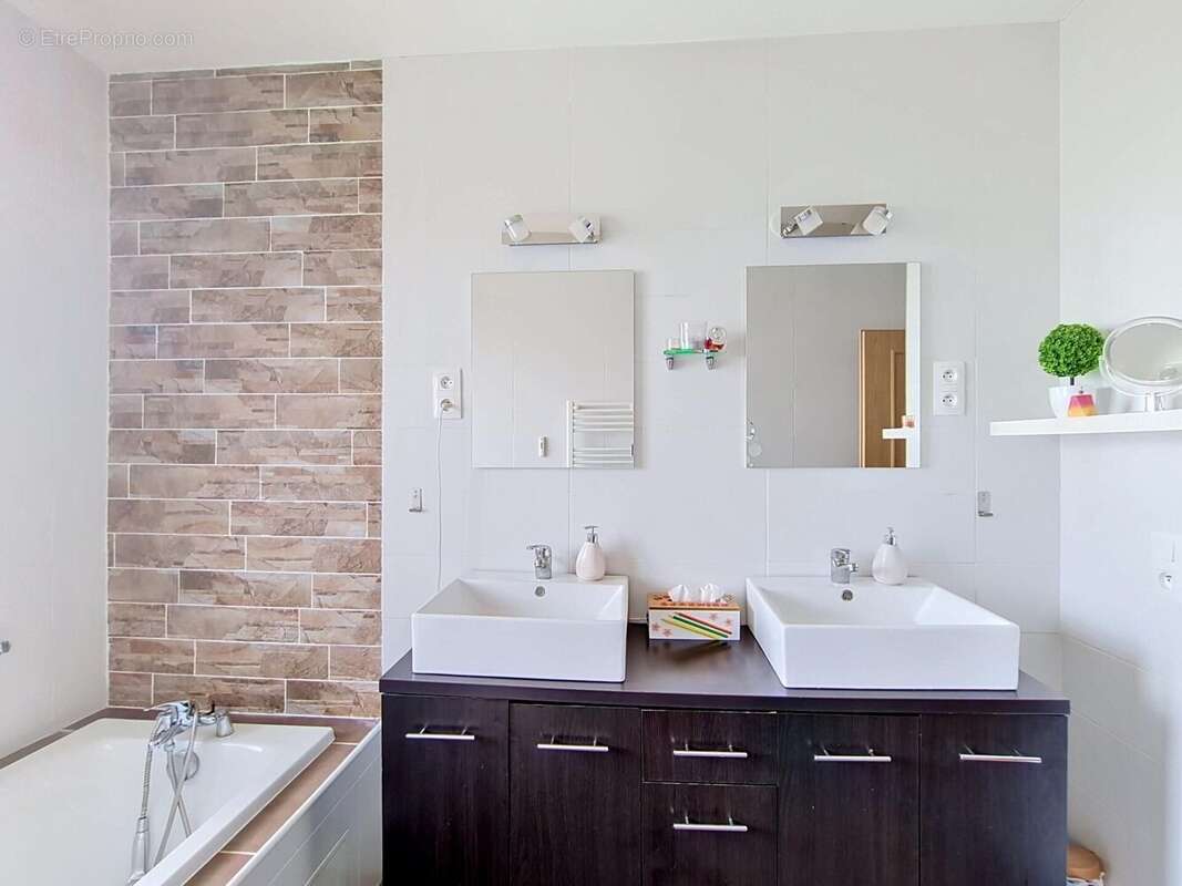 Maison 176 m² à Freybouse  - photo 7
