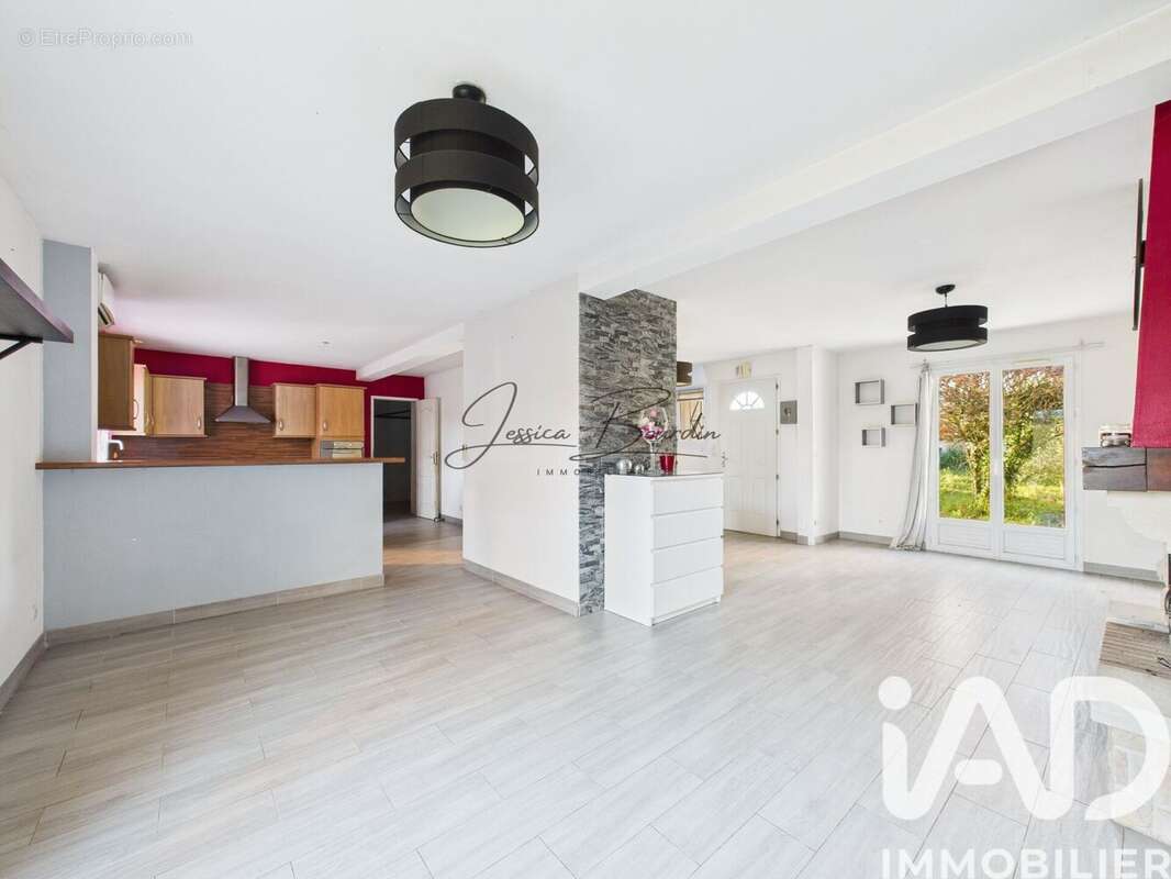 Photo 5 - Maison à CHEVRY-EN-SEREINE