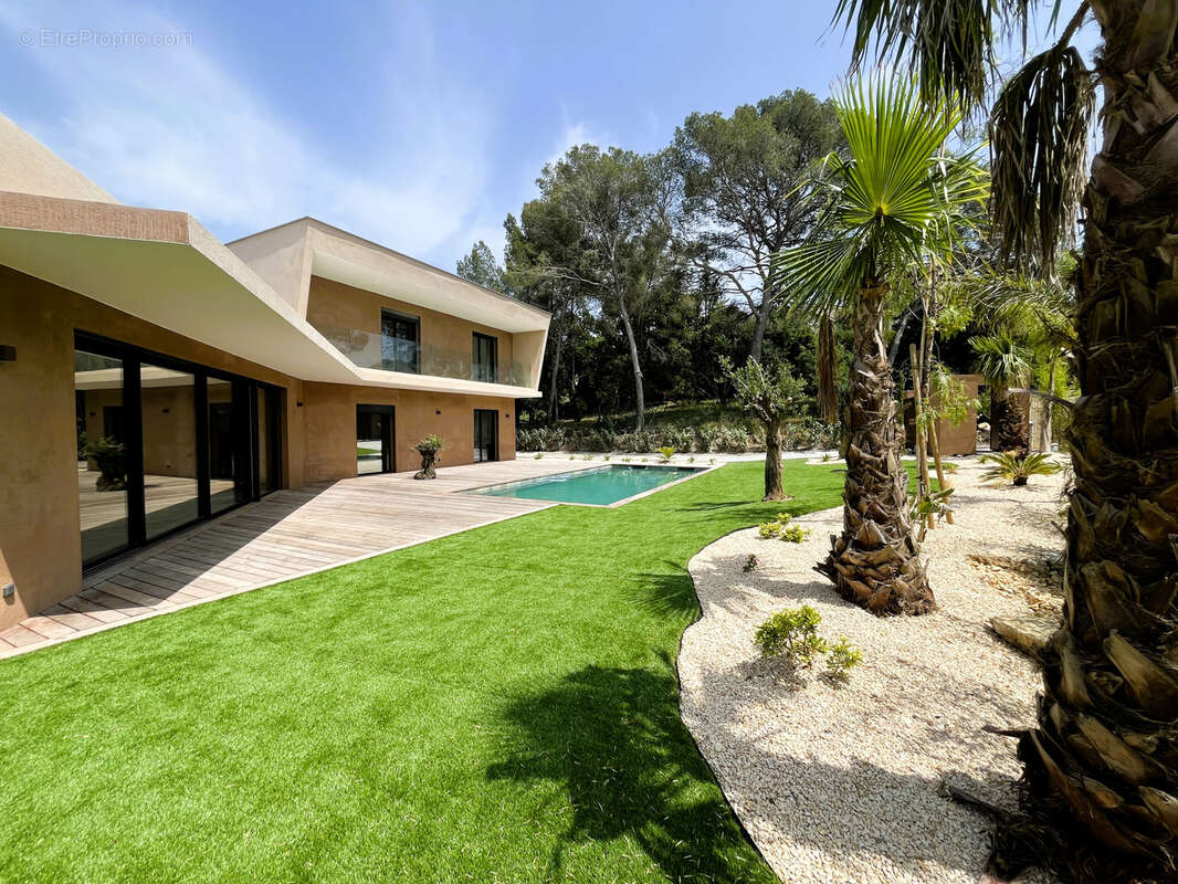 Maison à SAINT-RAPHAEL