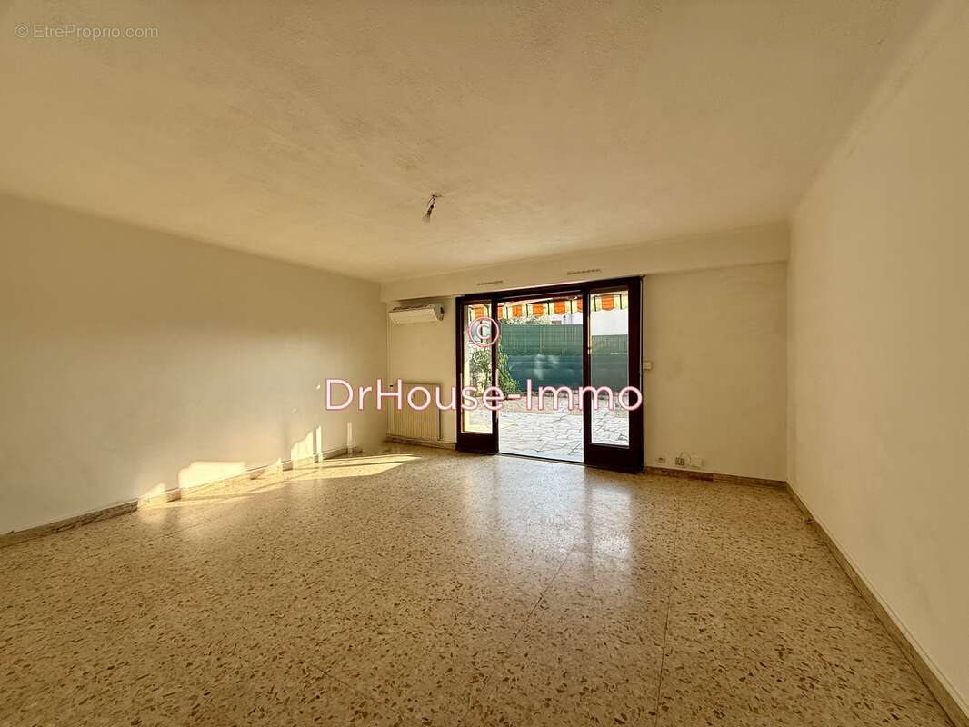 Appartement à CAGNES-SUR-MER