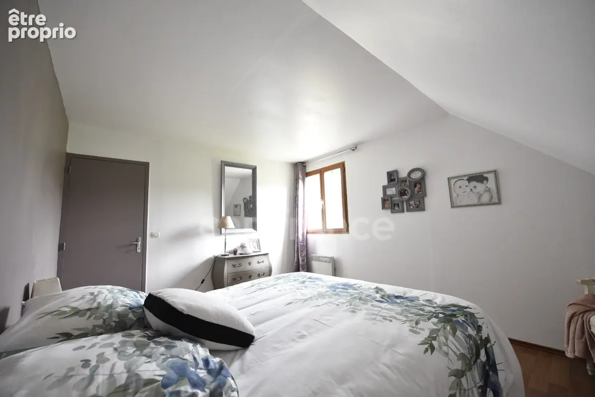Maison familiale 5 chambres - Beaux volumes - Proche VERNON - photo 12