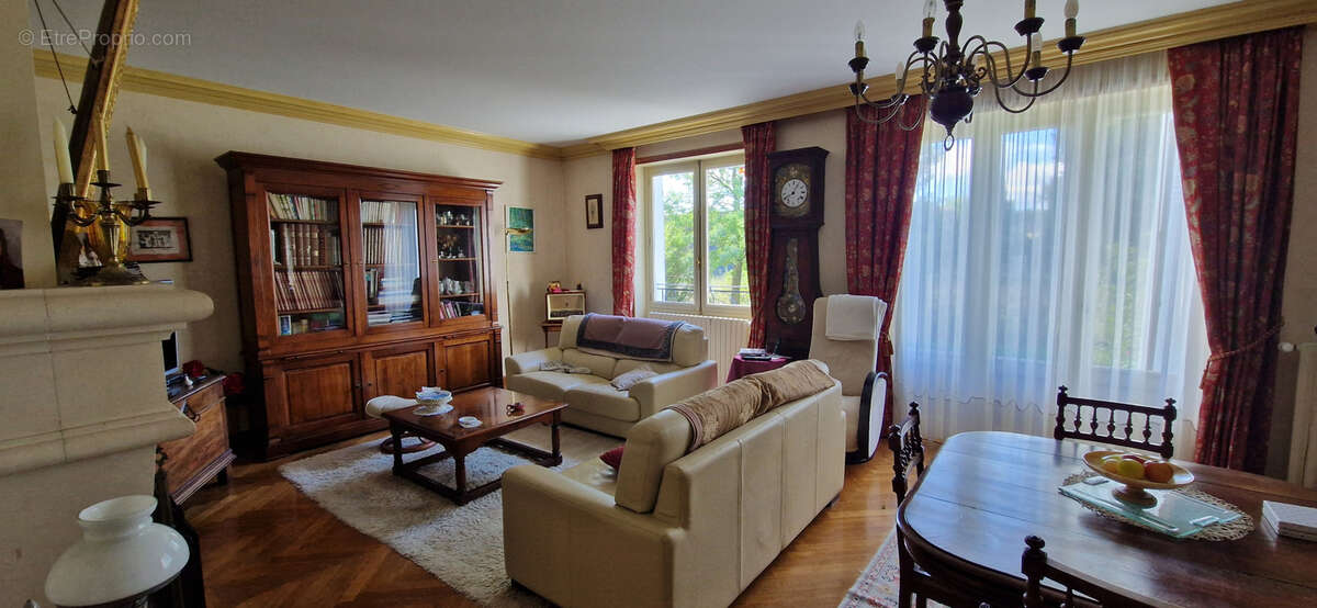 Maison à CHAVEIGNES