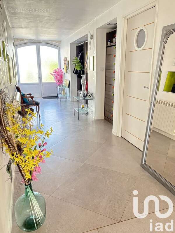 Photo 2 - Maison à NIEULLE-SUR-SEUDRE