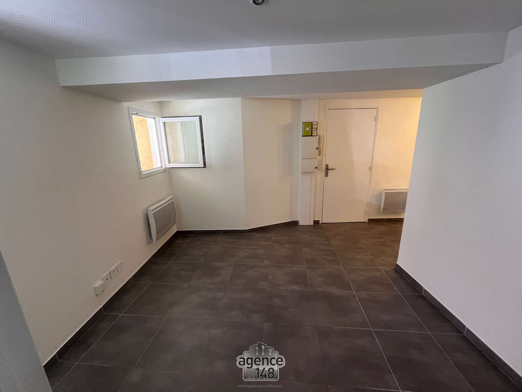 Appartement à MARSEILLE-2E