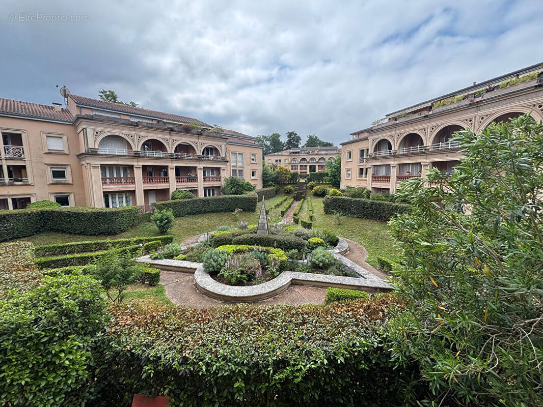 Appartement à RAMONVILLE-SAINT-AGNE